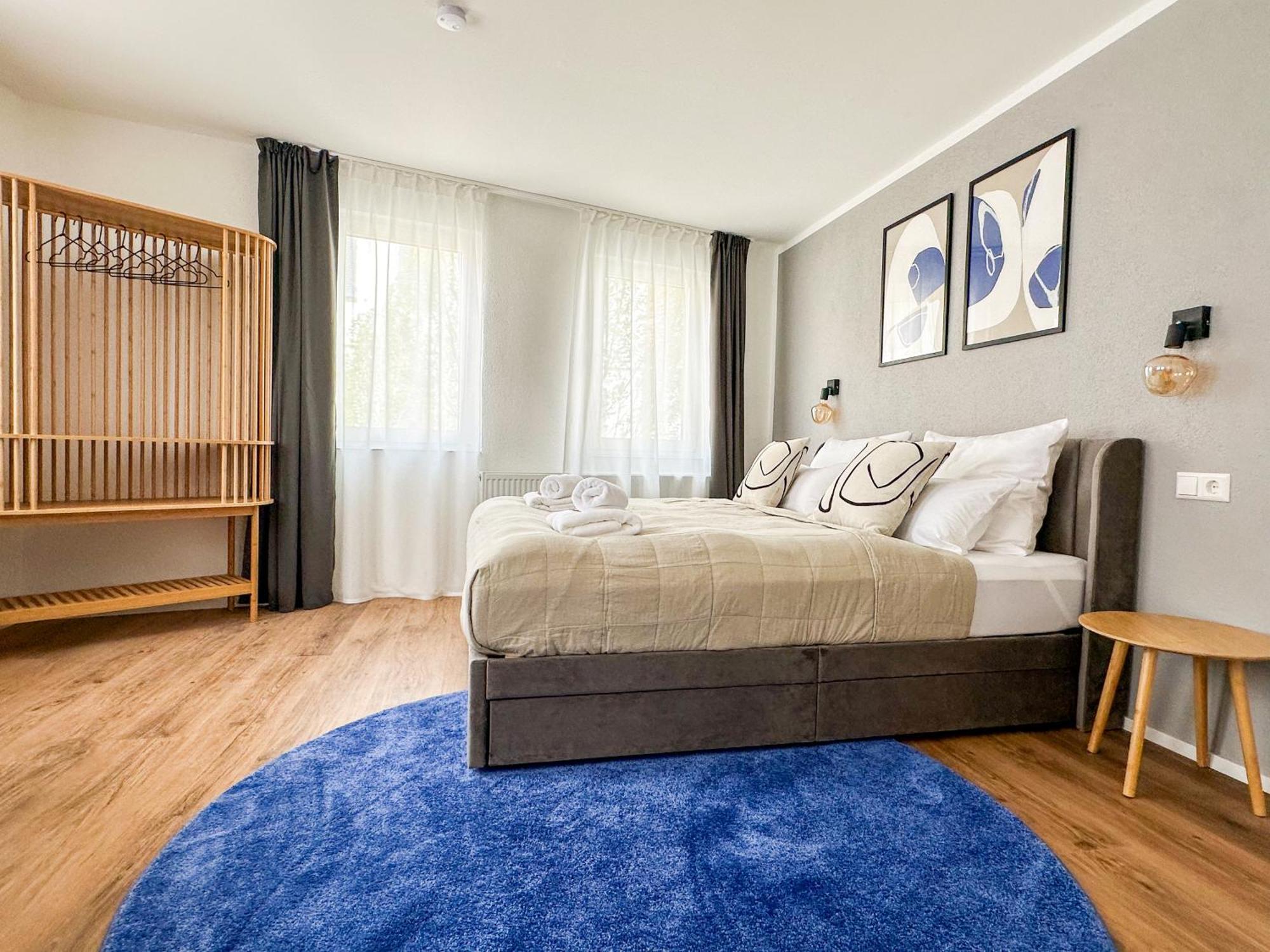 Apartment Im Herzen Der Altstadt - Leonberg Naehe Stuttgart Exterior photo