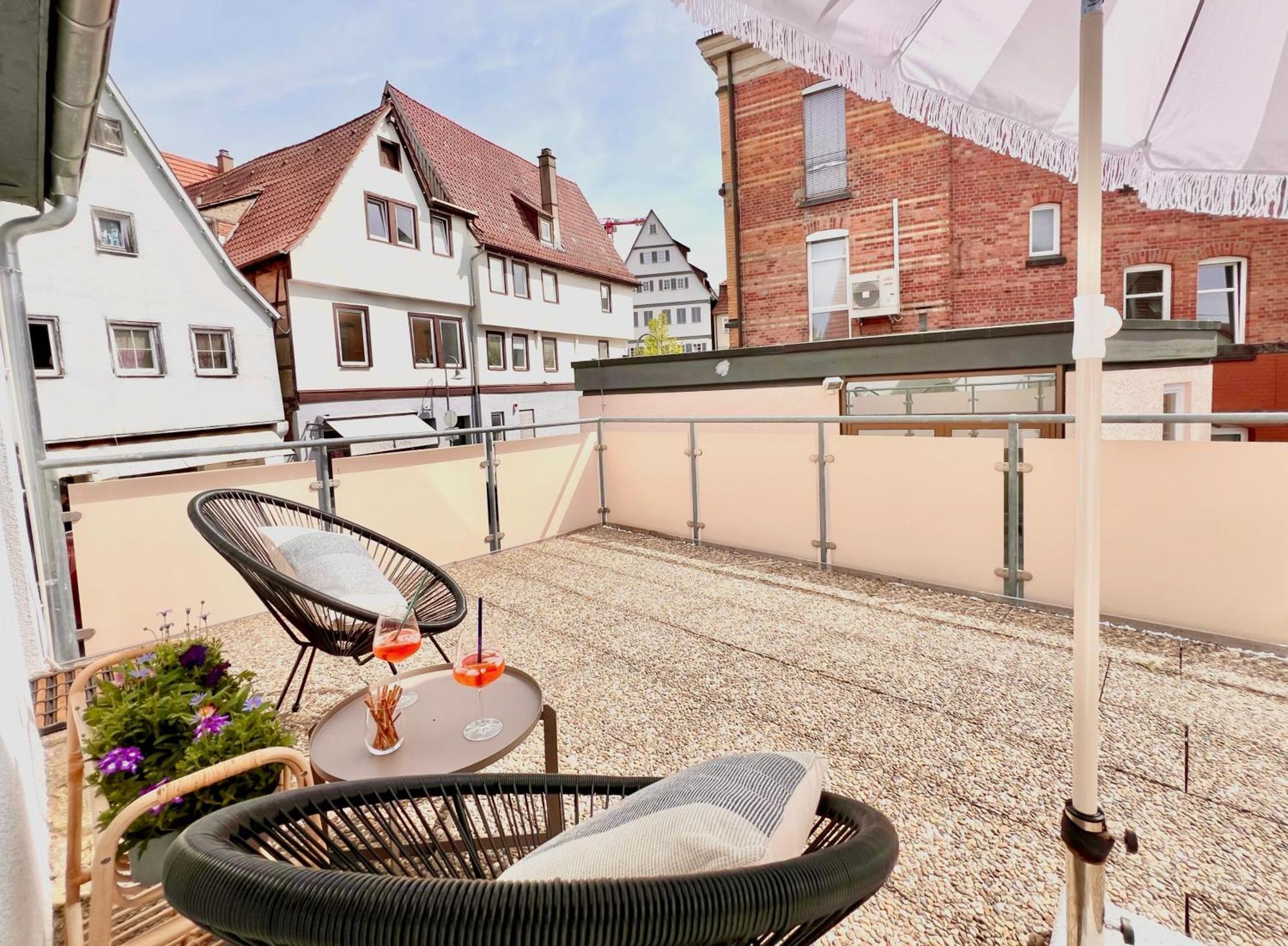 Apartment Im Herzen Der Altstadt - Leonberg Naehe Stuttgart Exterior photo